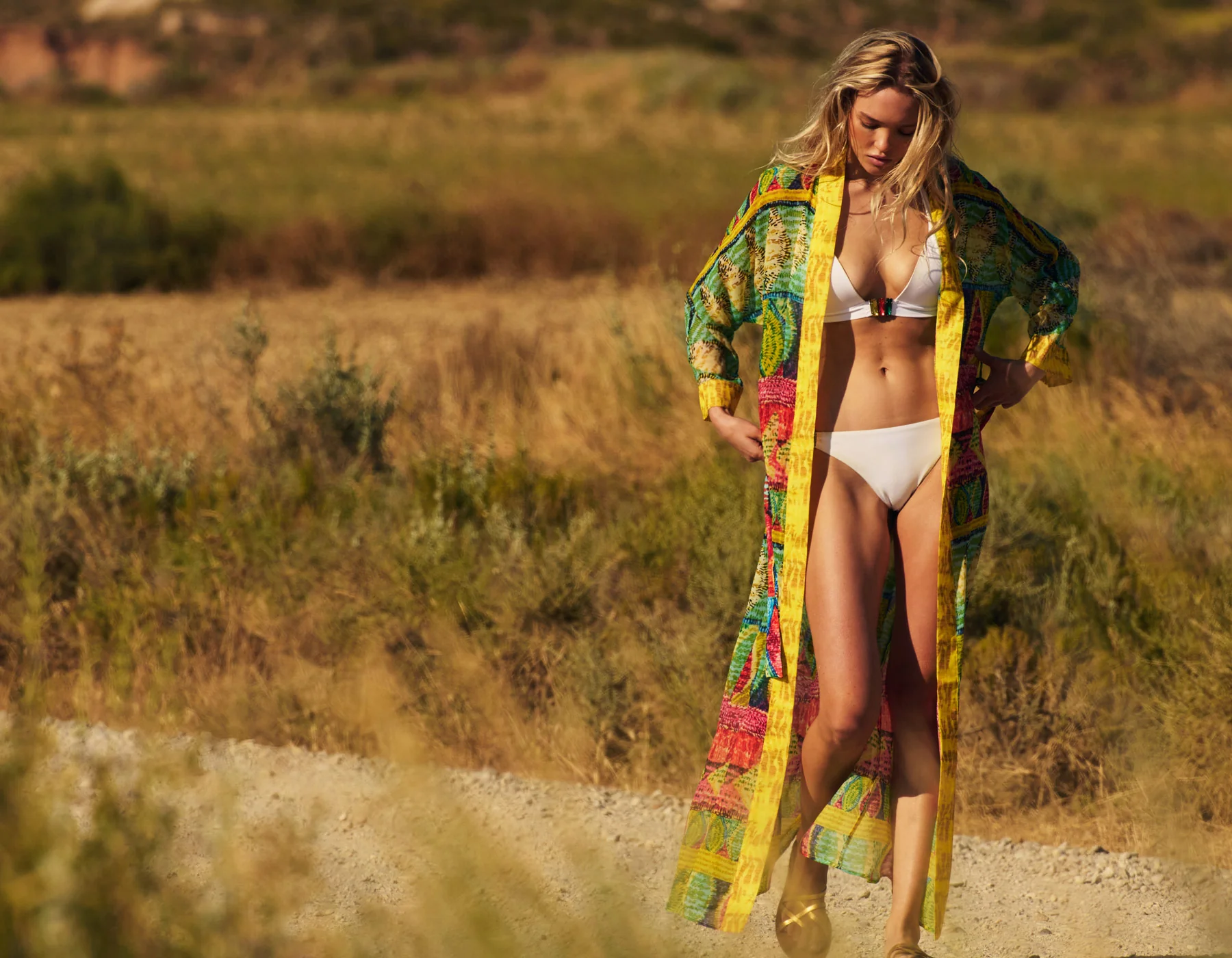 Éclat Solaire et Élégance Balnéaire